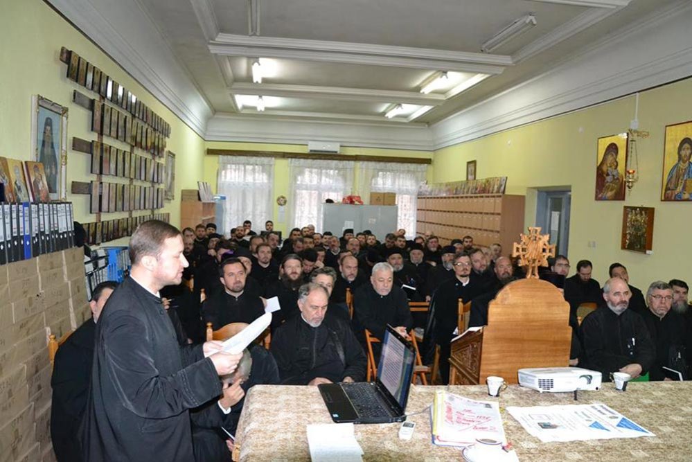 Întrunire administrativă în Protopopiatul Piatra Neamţ 75423