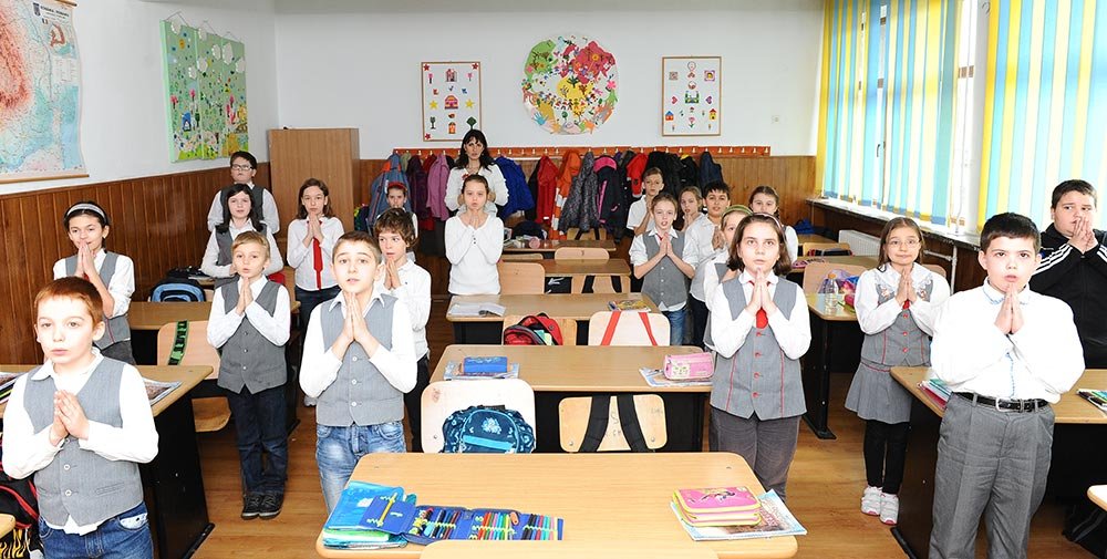 Ora de religie, garanţia morală a României 75446