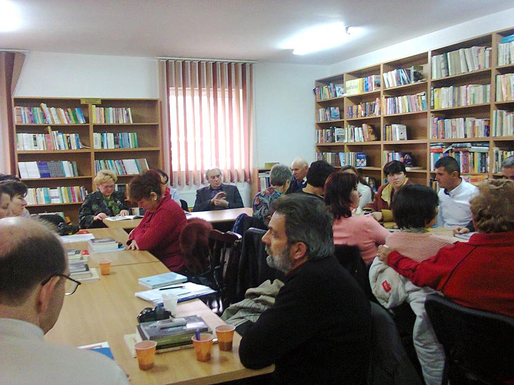 Poetul Nicolae Diaconu, omagiat la Ţicleni 75430