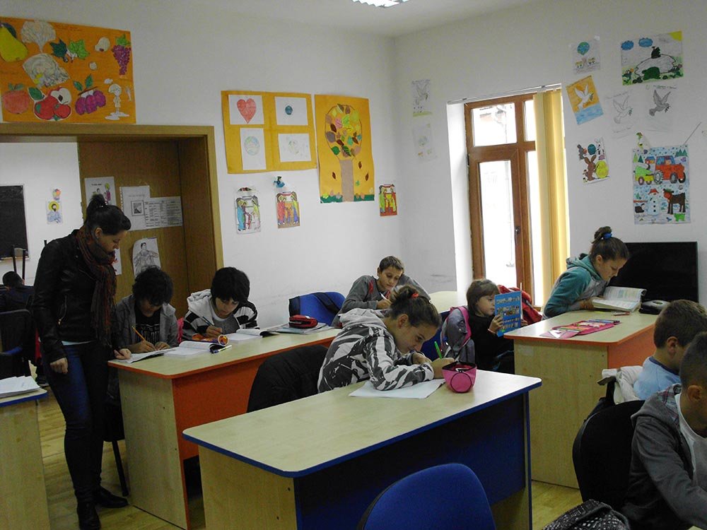 Sprijin pentru centrele educaţionale 75431