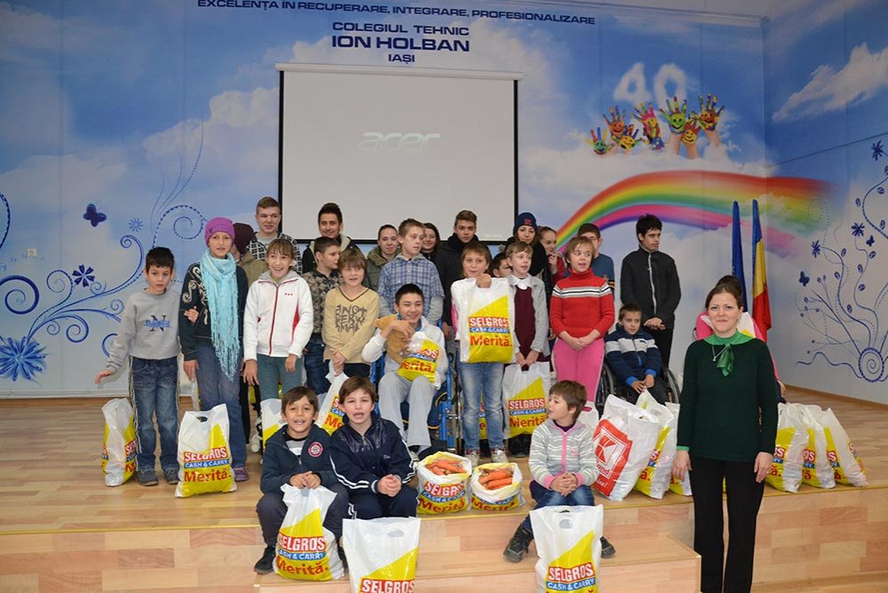 „Dăruieşte din suflet“, la Colegiul „Gheorghe Asachi“ din Iaşi 75375