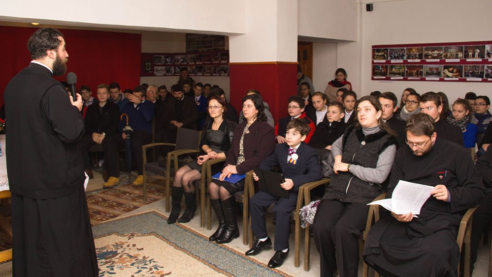 Simpozion dedicat Sfinţilor Martiri Brâncoveni, la Seminarul Teologic din Dorohoi 75359