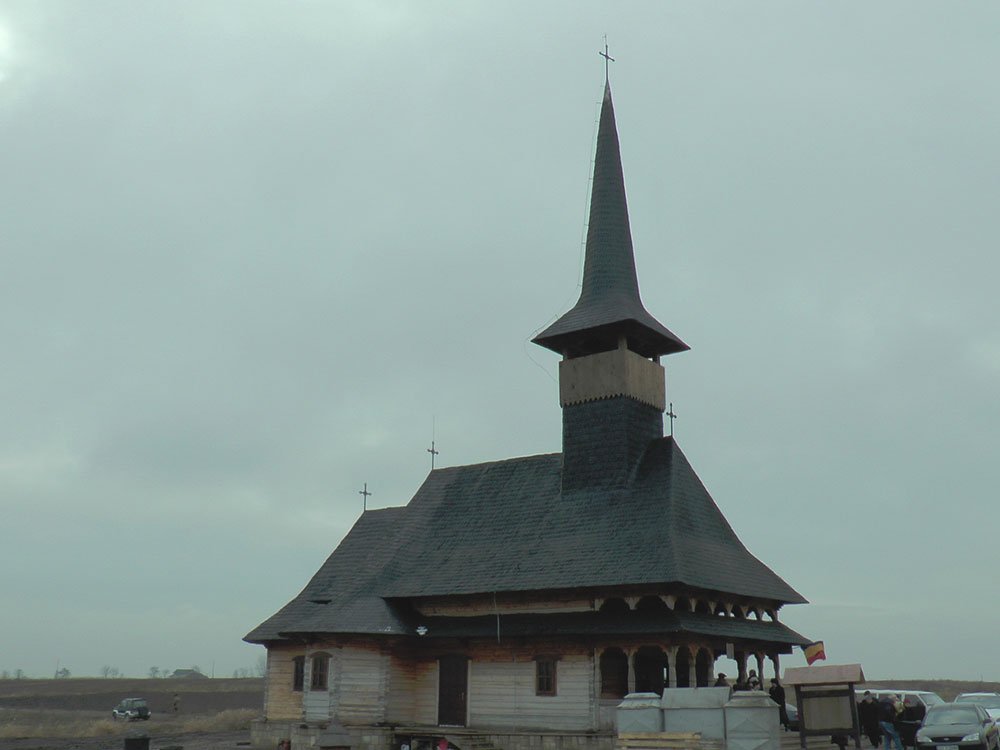 Biserică închinată Sfintei Mare Muceniţe Ecaterina, sfinţită de IPS Părinte Pimen 75337