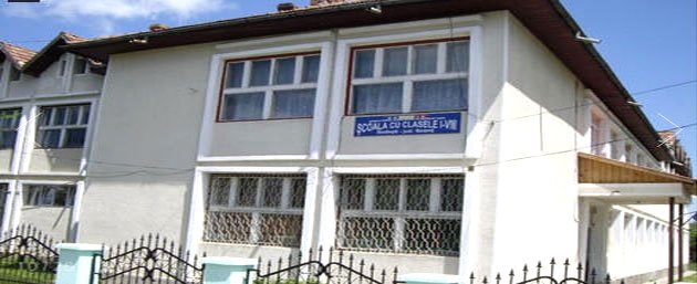 Ajutoare de Sfântul Stelian, din partea Şcolii Gimnaziale Bodeşti 75280