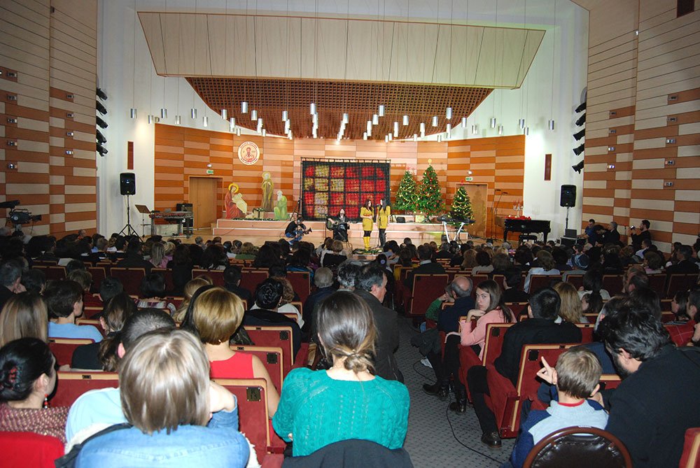 Daruri duhovniceşti pentru credincioşii craioveni 75265