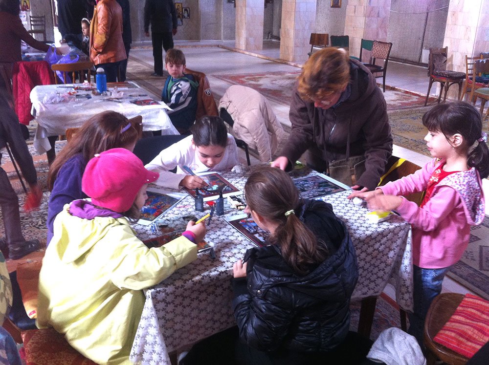 Cerc de pictură la Biserica „Sfântul Nectarie“ din Iaşi 75255