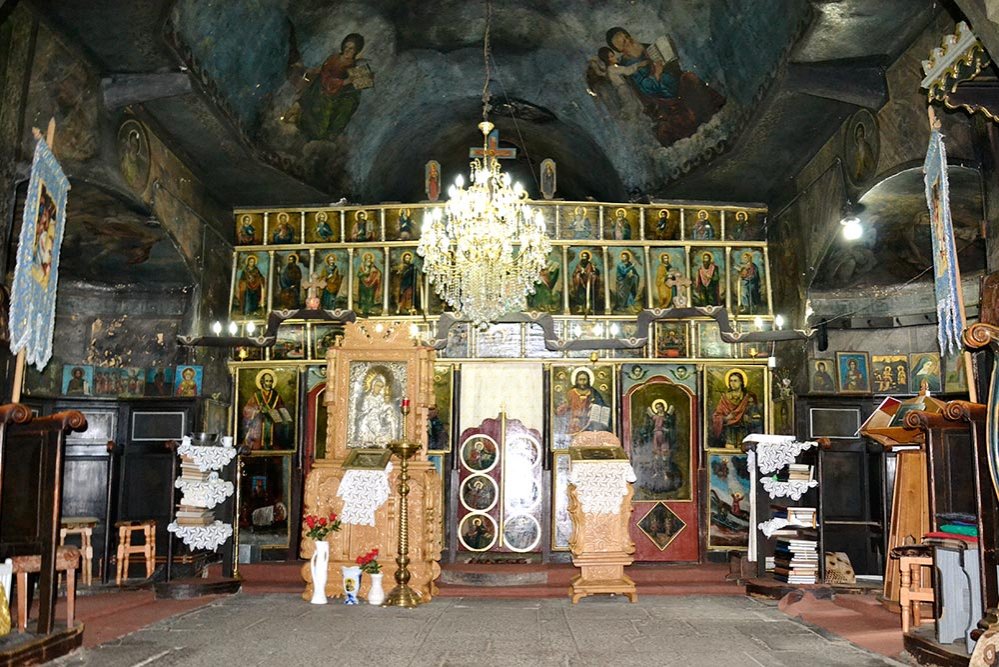 Bisericuţa din satul pădurilor de tisă 75178