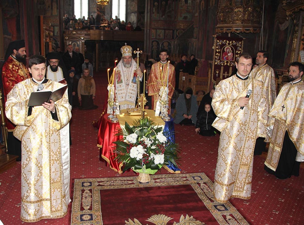 Ziua Naţională a României la catedrala din Roman 75147