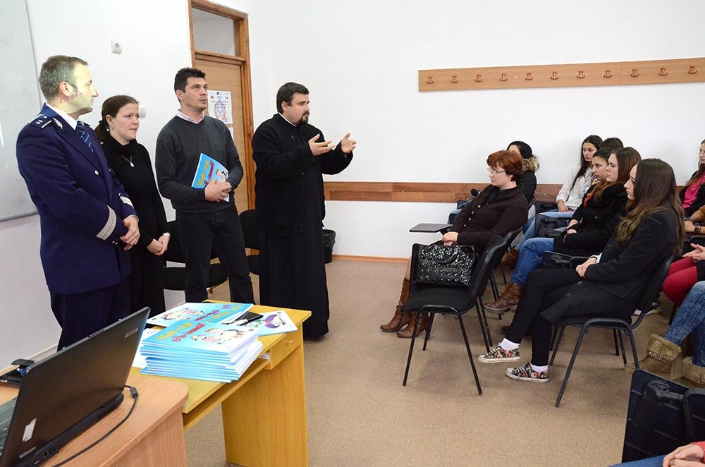 „Unde-i lege, nu-i tocmeală“, la Colegiul „Gheorghe Asachi“ din Iaşi 75099