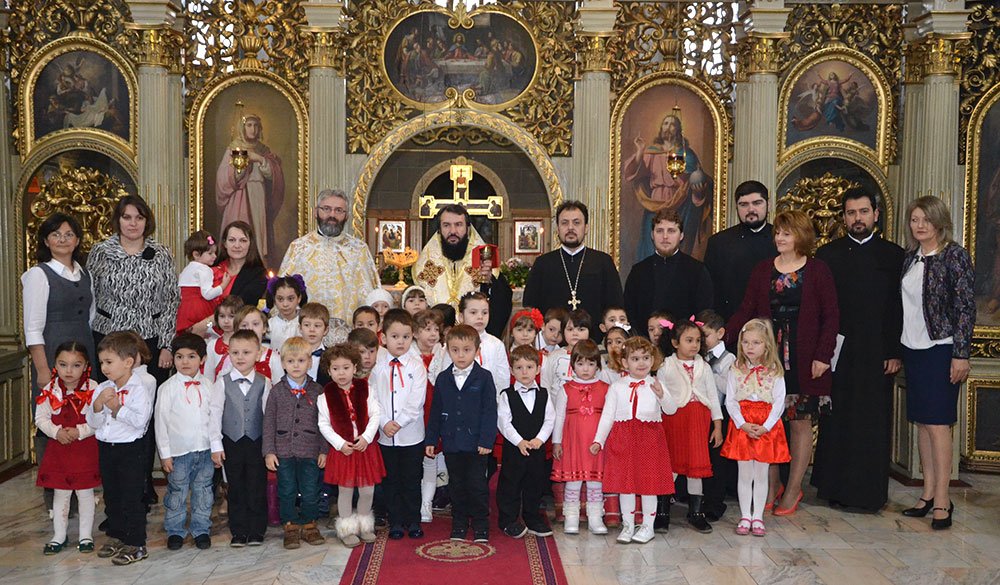 Grădiniţa „Sfânta Filofteia“ din Caransebeş şi-a prăznuit ocrotitoarea 75007