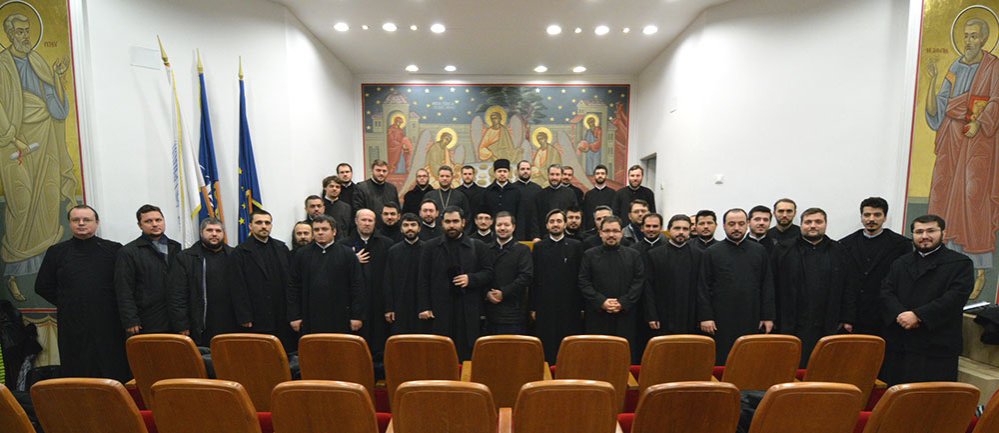 Întrunirea diaconilor din Capitală 75012