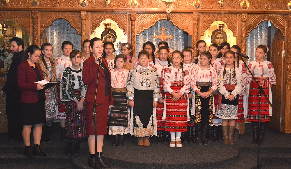 Au început colindele în Mitropolia Olteniei 74979