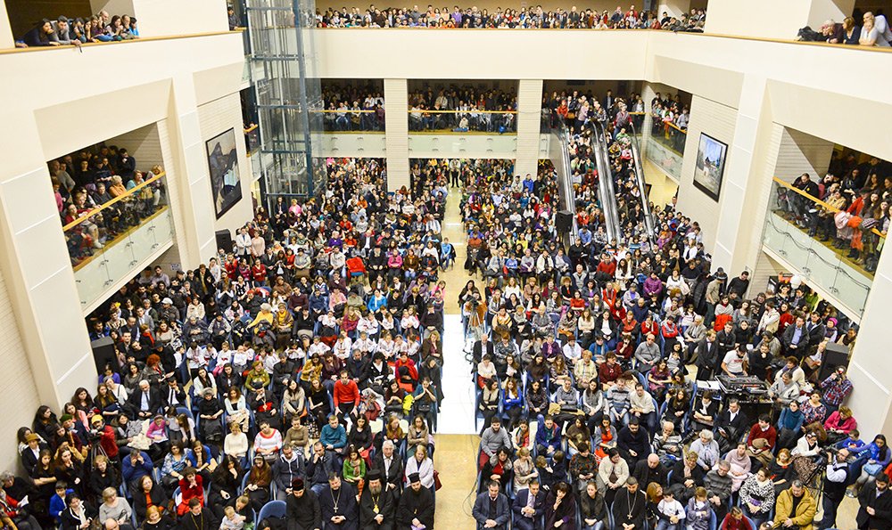 Concert caritabil la Biblioteca Naţională 74932