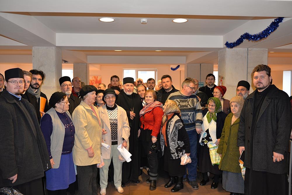 Colinde şi daruri oferite bolnavilor de preoţii Protopopiatului Iaşi 2 74857