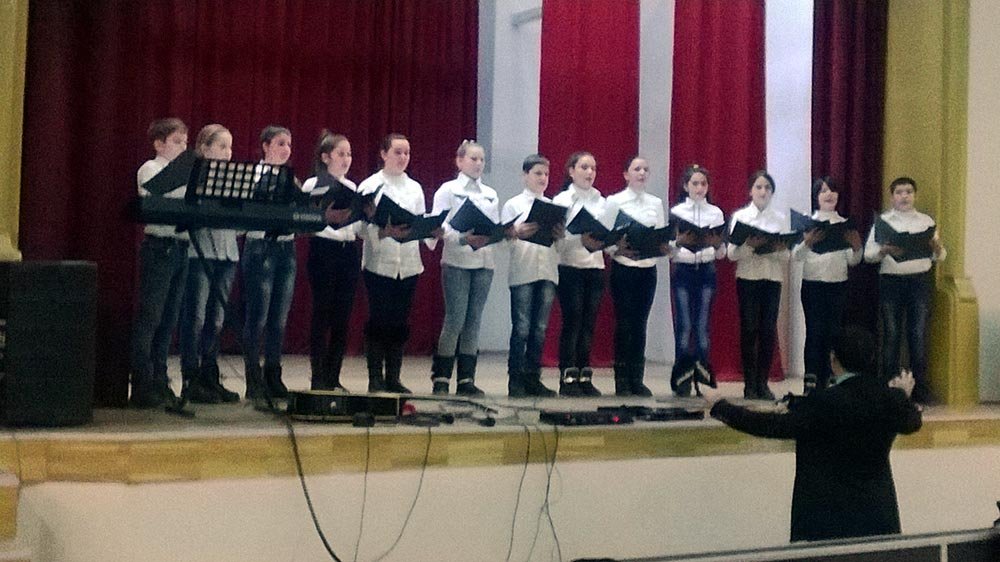 Datini şi colinde româneşti în Episcopia Slatinei şi Romanaţilor 74870