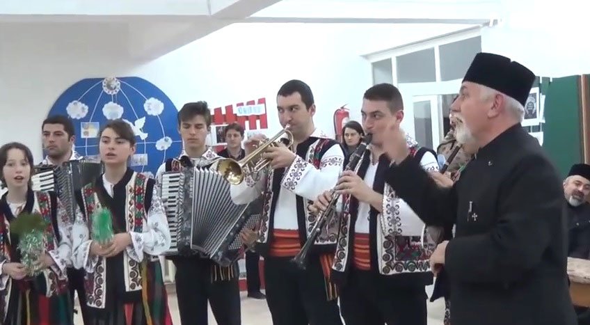 Festivalul de colinde și activități filantropice la Negrești, Vaslui 74743