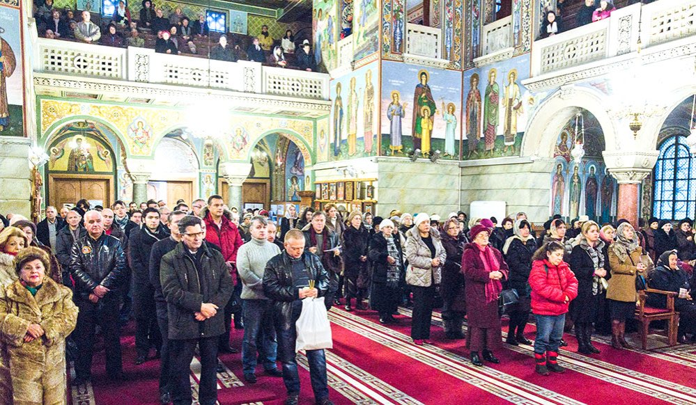 Îngenunchem sau nu între Crăciun şi Bobotează? 74729