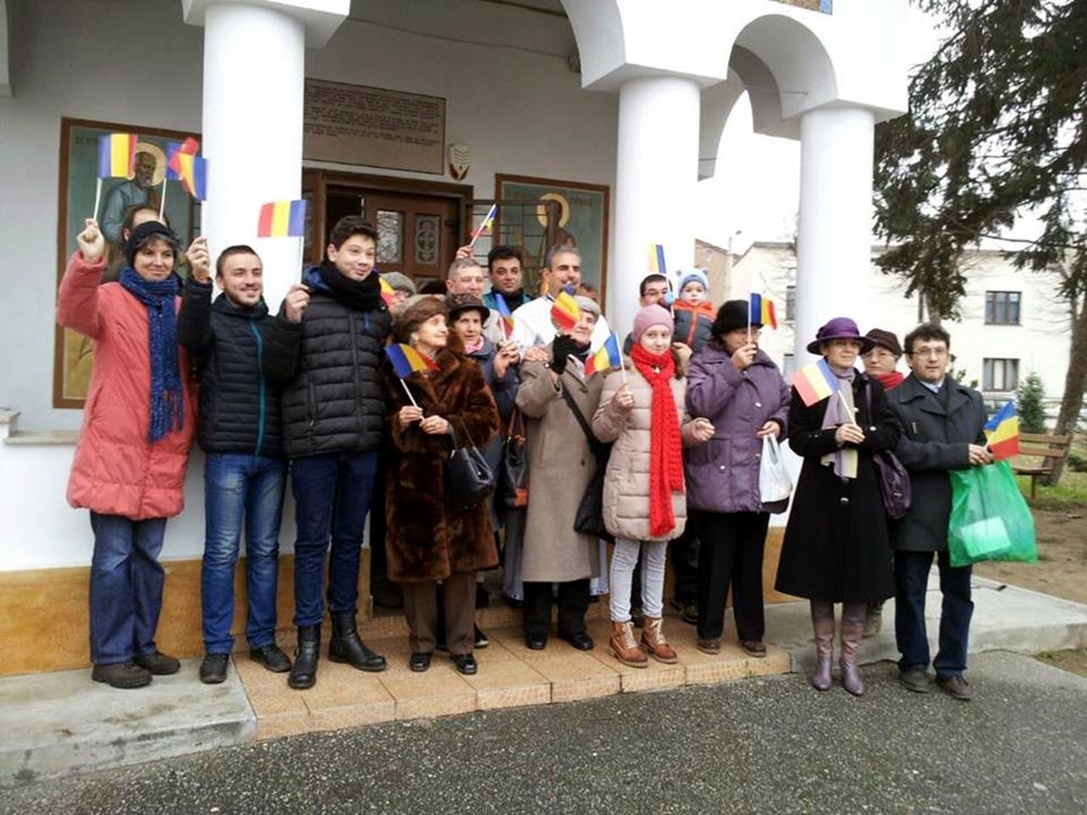 Activităţi cultural-filantropice în parohia craioveană Harşu 74677
