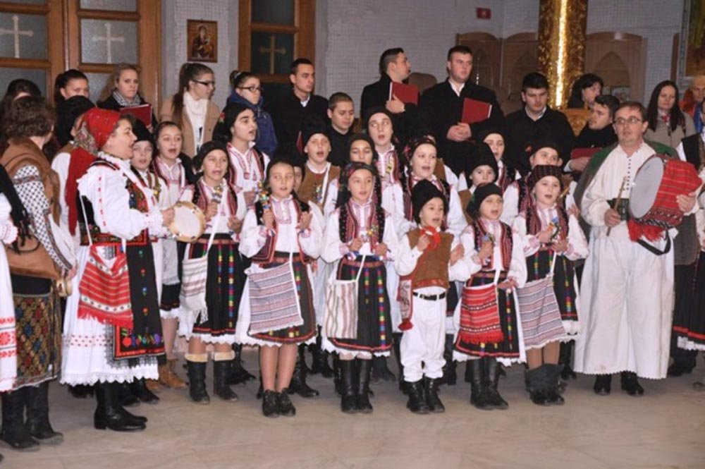 „Biserica, tinerii şi colindele“, la ediţia a VII-a 74671