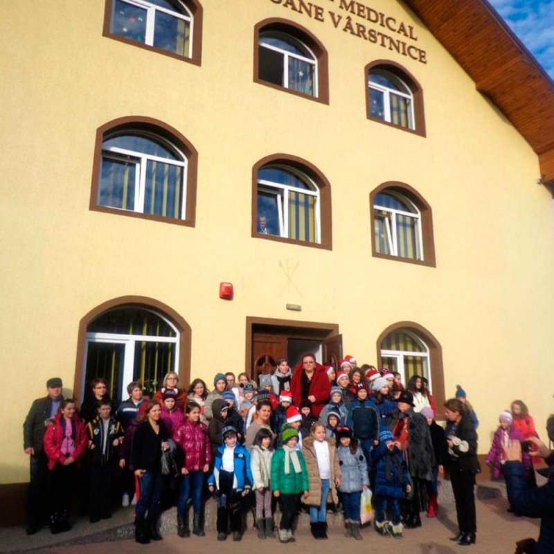 Bucurie duhovnicească pentru beneficiarii aşezământului de la Hârja 74662