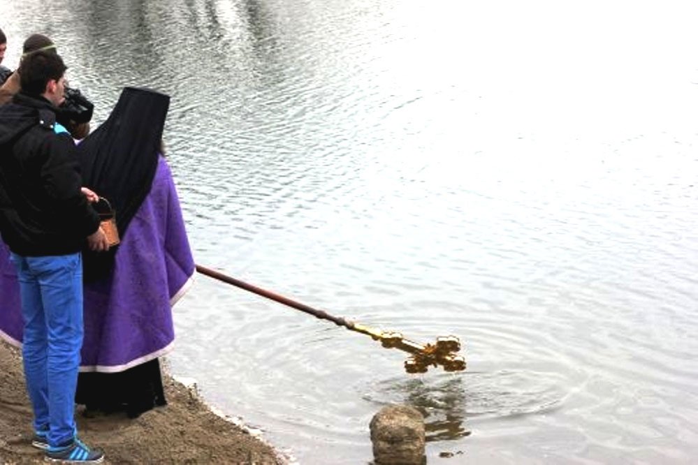 Boboteaza la străvechea mănăstire arădeană Hodoş-Bodrog 74589