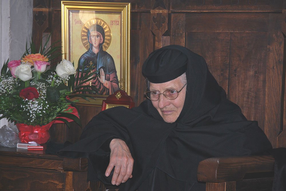 Mihaela Tamaş, monahia ziditoare de mănăstiri şi de suflete 74547