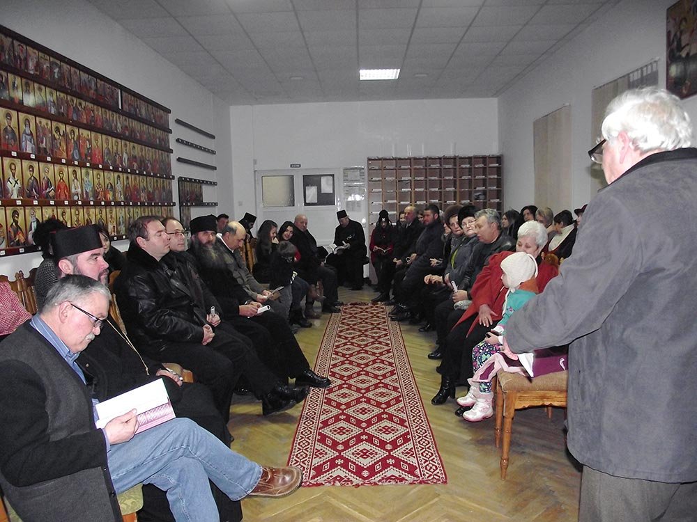 Seară literară dedicată lui Eminescu, la Hârlău 74430