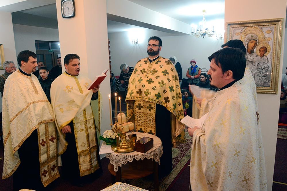 „Enoriaşii se implică în zidirea bisericii parohiale“ 74407