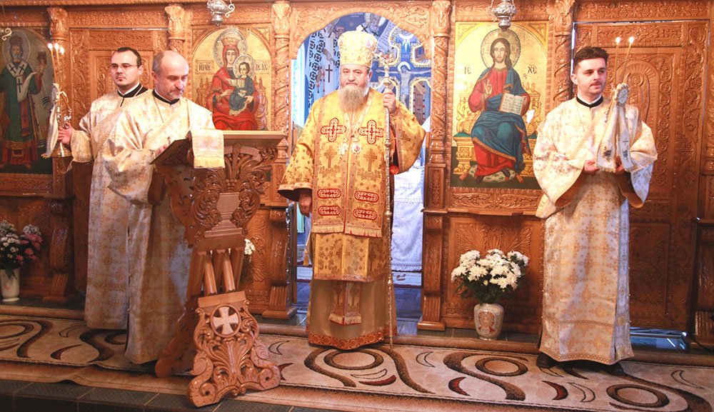 Hram la biserica ocrotită de Sfântul Antonie cel Mare 74387