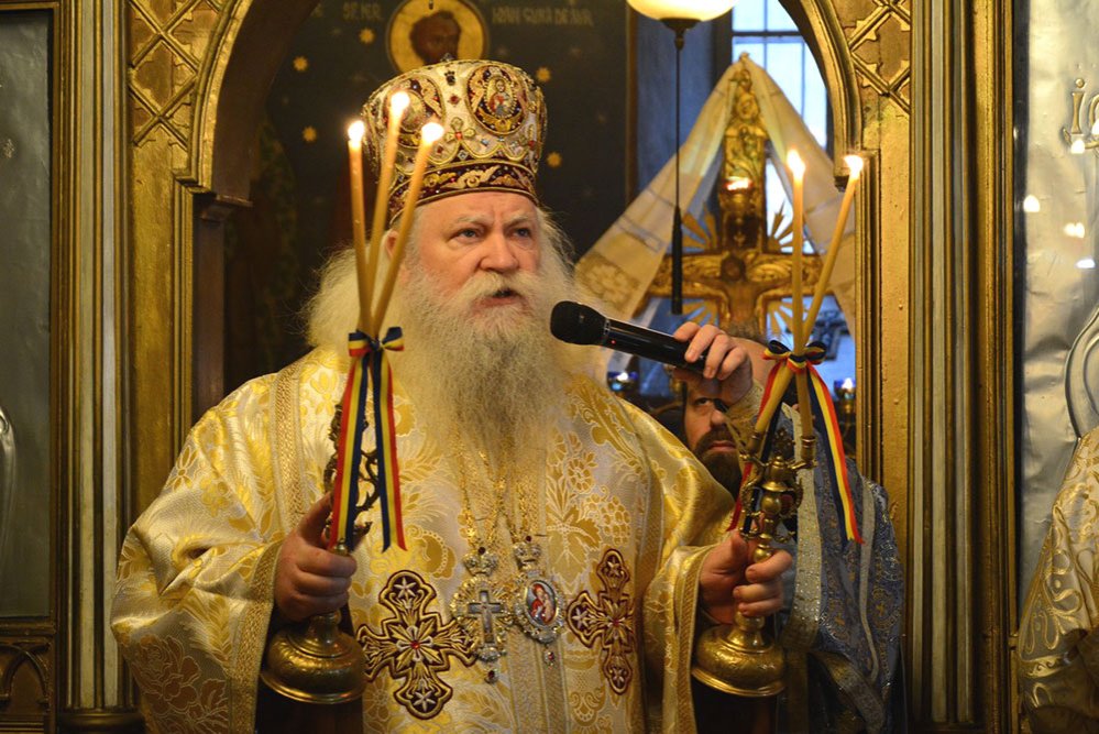 Liturghie arhierească în Parohia Bazga 74367