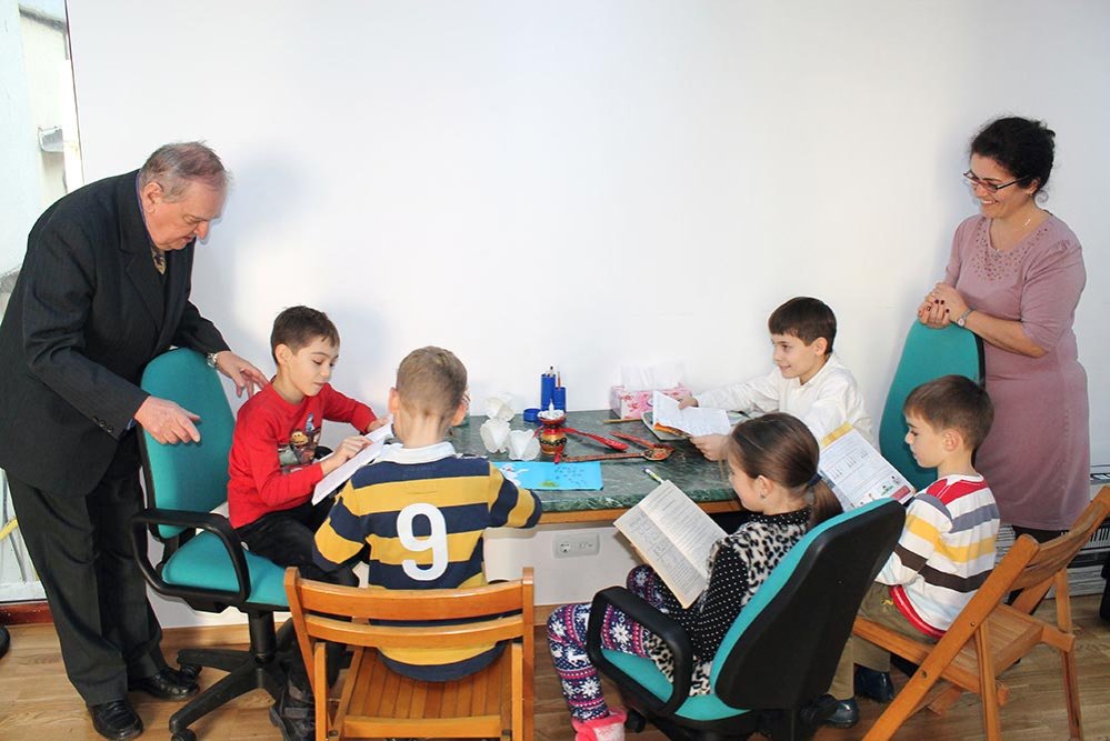 Olari, biserica oamenilor sufletişti 74249