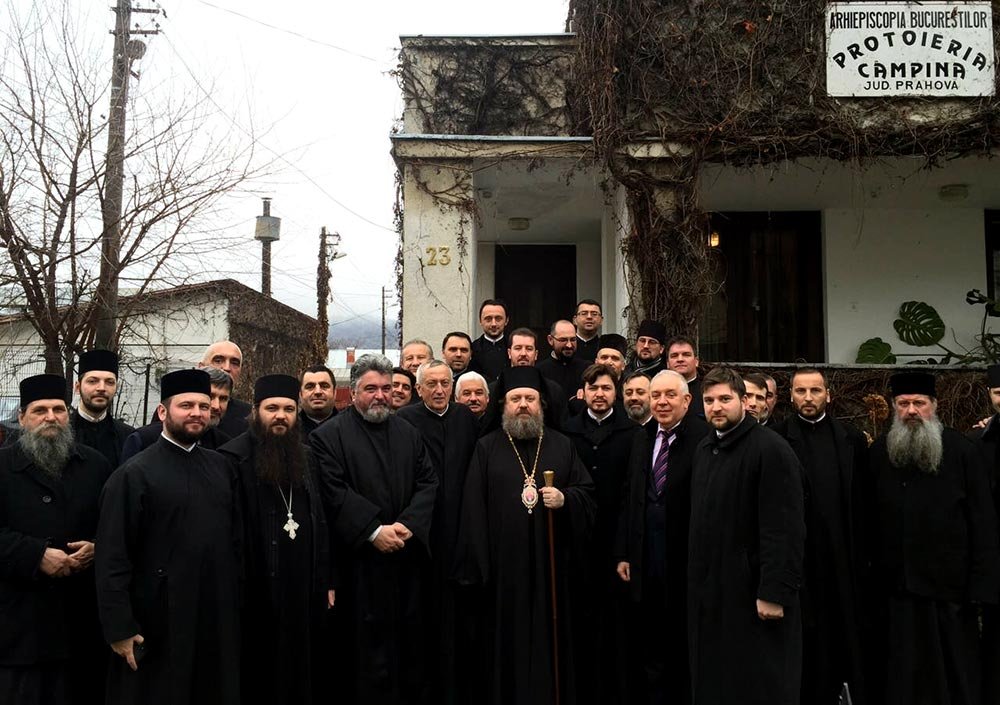 Şedinţă în Protopopiatul Câmpina pentru prezentarea noului protoiereu 74227