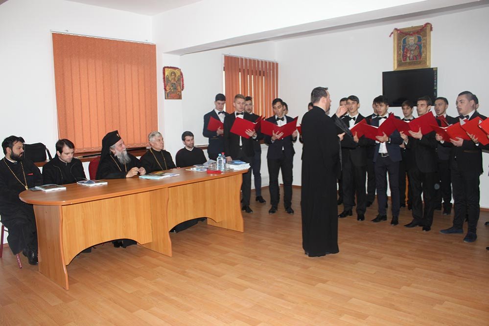 Seminarul teologic şi-a sărbătorit ocrotitorul 74221