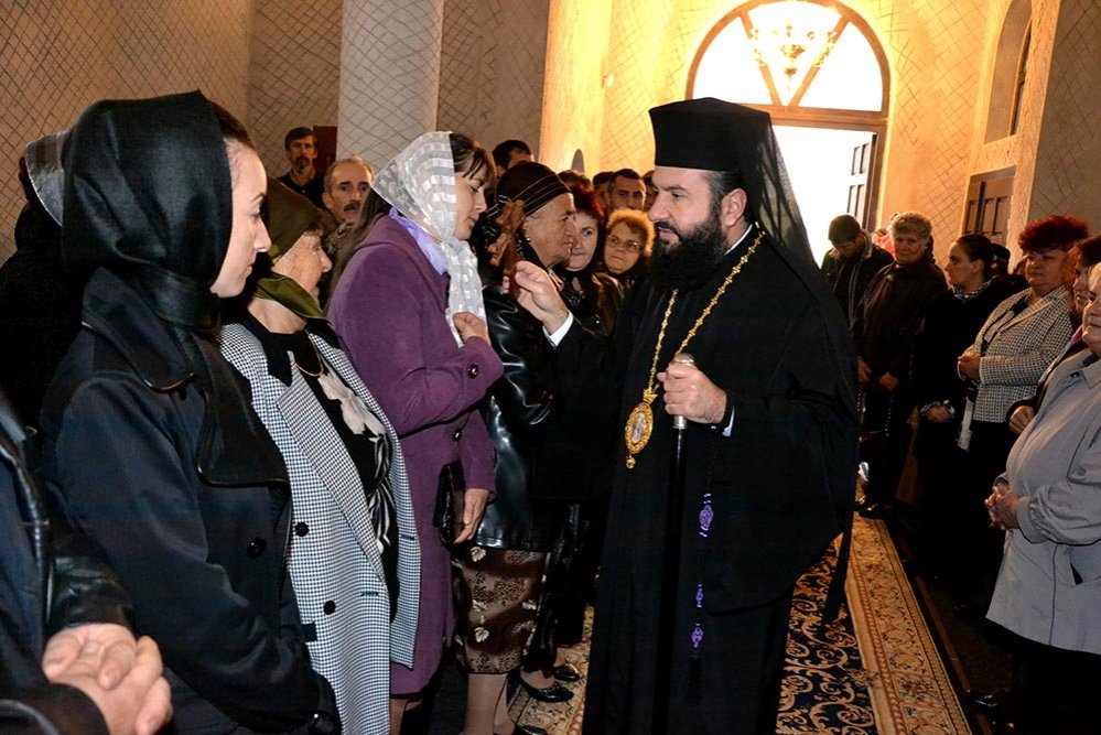 Vizite pastorale în Eparhia Caransebeşului 74224