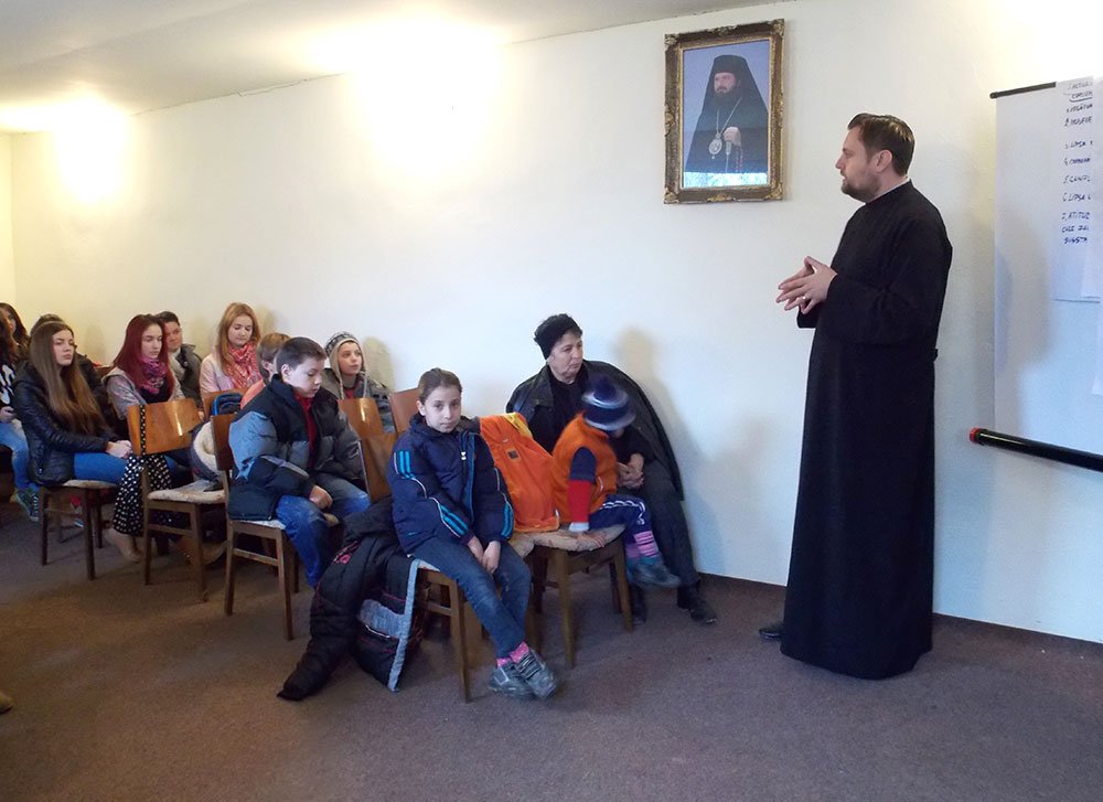 Activităţi şi cateheze educaţionale la Brăteşti-Bihor 74062