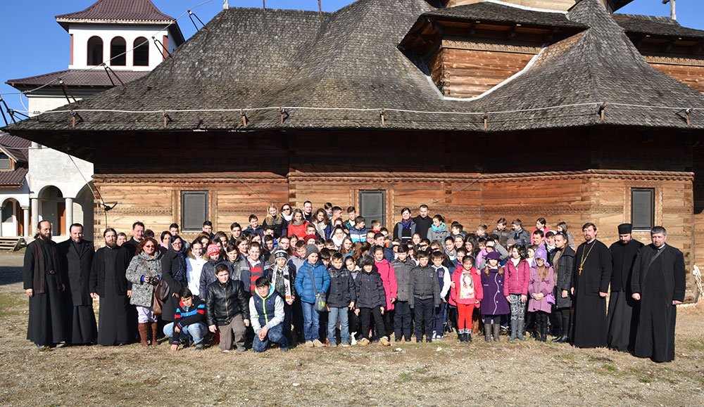 Zilele Tineretului Ortodox în Episcopia Caransebeşului 74049