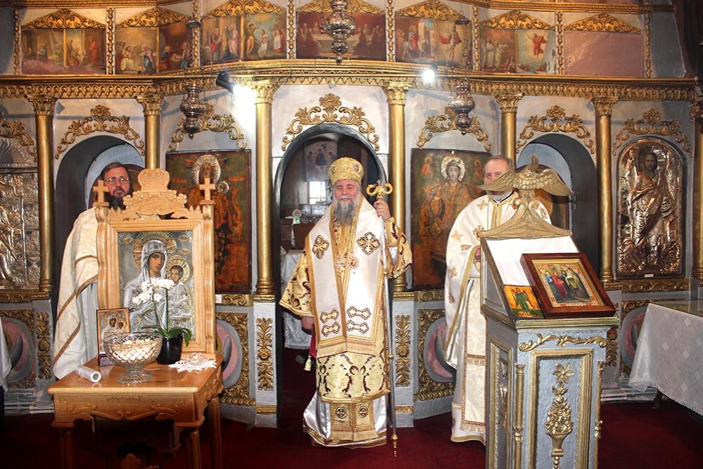 „Depărtarea de Dumnezeu aduce multă pagubă“ 73994