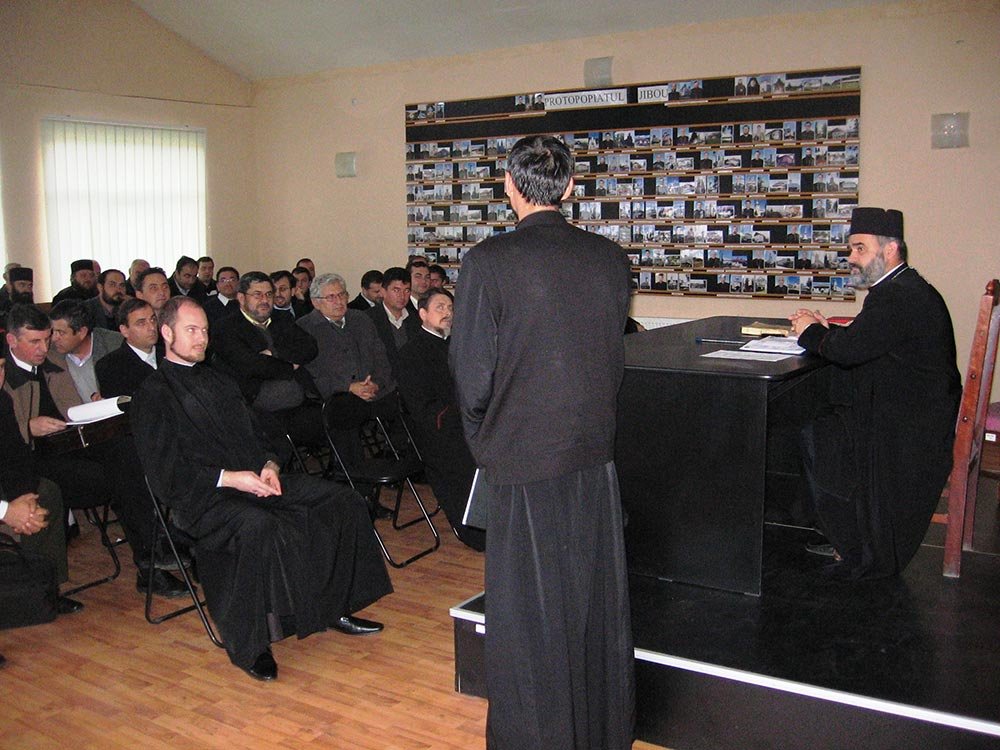 Şedinţă administrativă cu preoţii, la Protopopiatul Jibou 73972