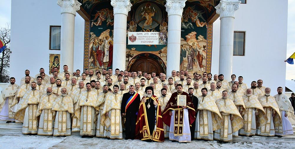 Sinaxe preoţeşti în protopopiatele Roman şi Moineşti 73968