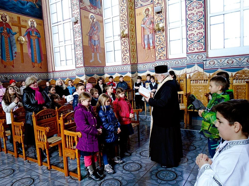 Activităţi cu copiii în Parohia „Naşterea Domnului“ 73947