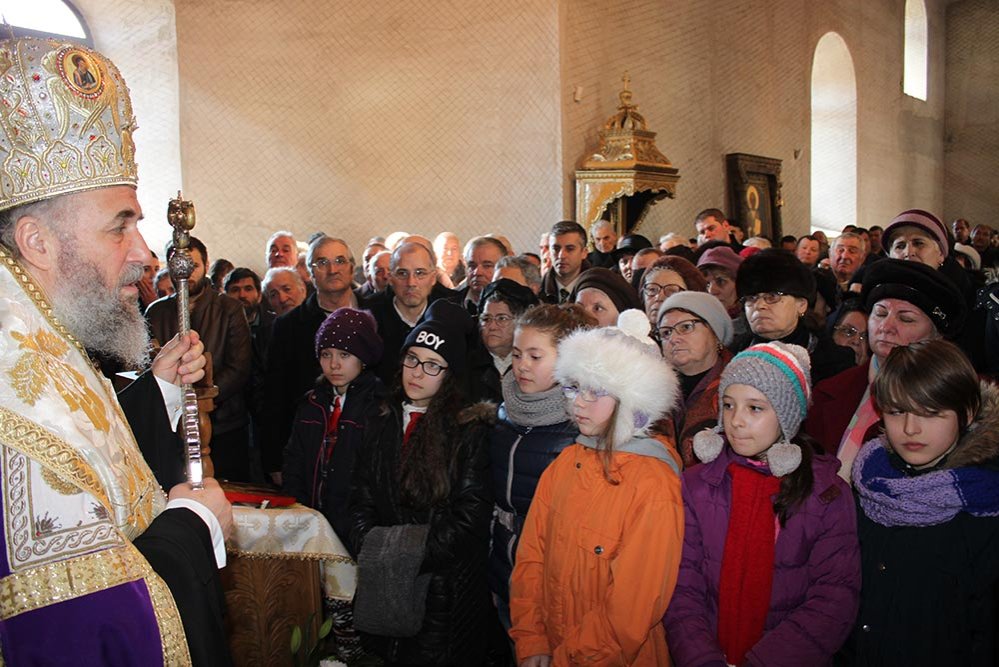 Sfântul Haralambie sărbătorit în ţară 73955