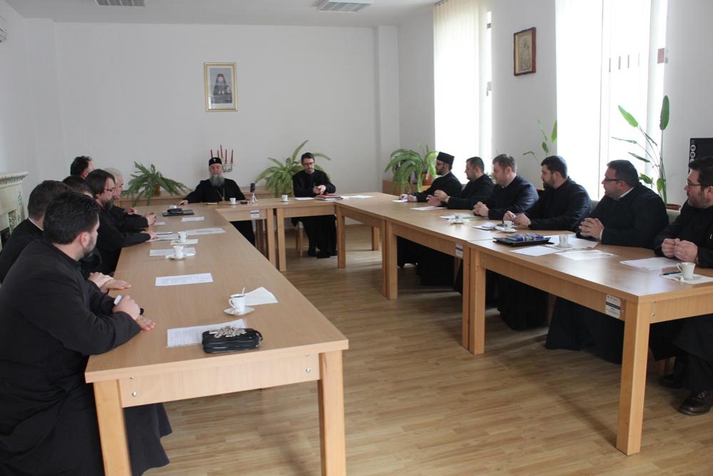 Şedinţă de lucru la Centrul Firmilian din Craiova 73926