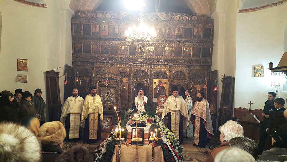 „Doamna Margarita Vlad a fost binecuvântată de Dumnezeu prin slujirea pe care a îndeplinit-o“ 73896