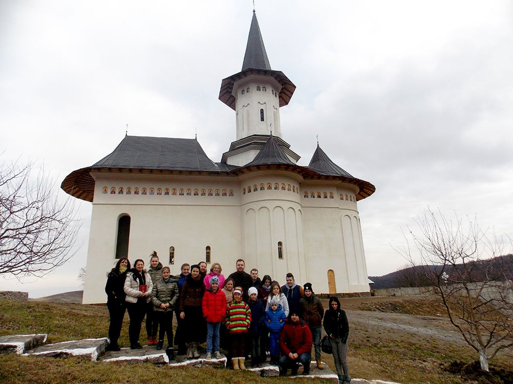 Tabără de iarnă pentru tinerii din Brăteşti, Bihor 73900