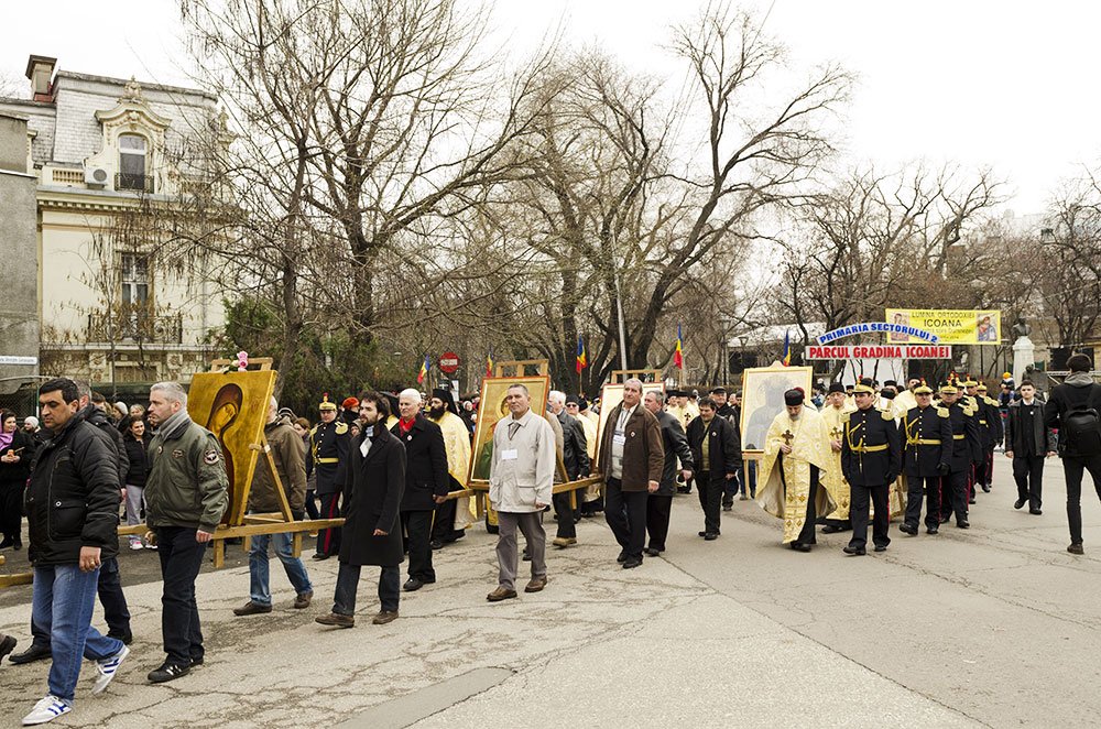 Moaştele Sfântului Grigorie Decapolitul vin la Bucureşti 73863