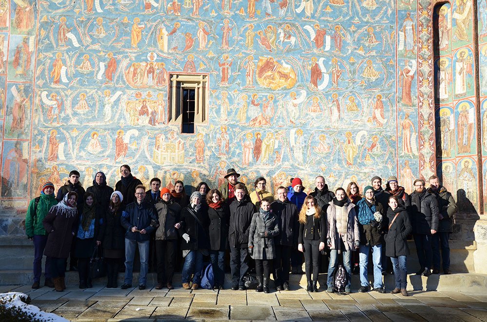 „Tinerii şi Europa la 25 de ani de la căderea comunismului“ 73869