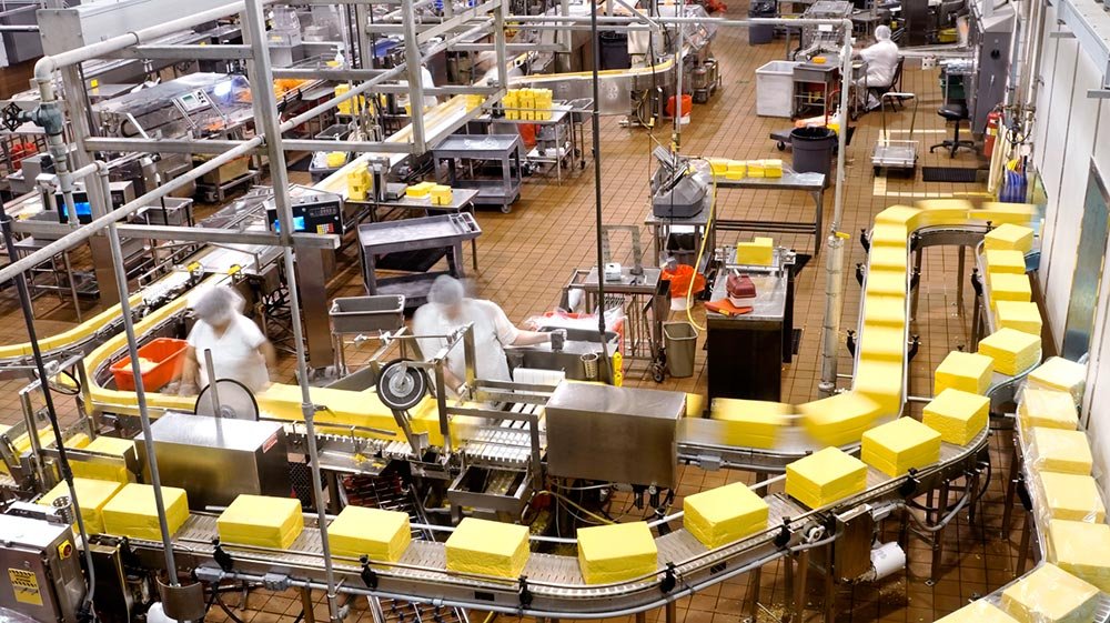 În 2015, mai mulţi salariaţi şi salarii mai mari 73698