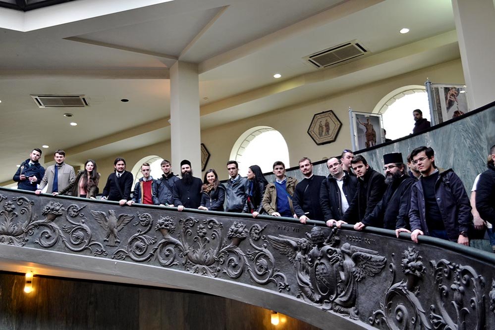 Pelerinaj la Roma al membrilor Colegiului „Sfântul Nicolae“ 73674