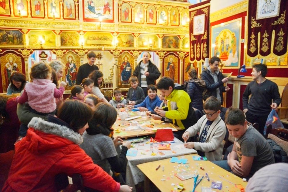 Proiect filantropic destinat copiilor, la Mediaş 73651