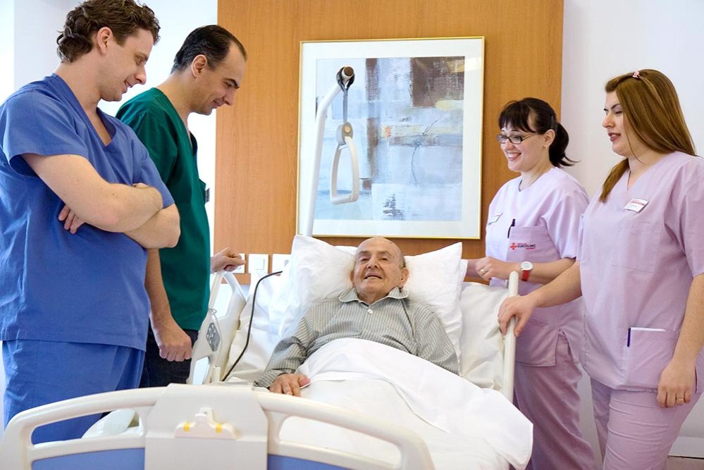 Servicii medicale în regim privat ar putea fi prestate în spitale publice 73642